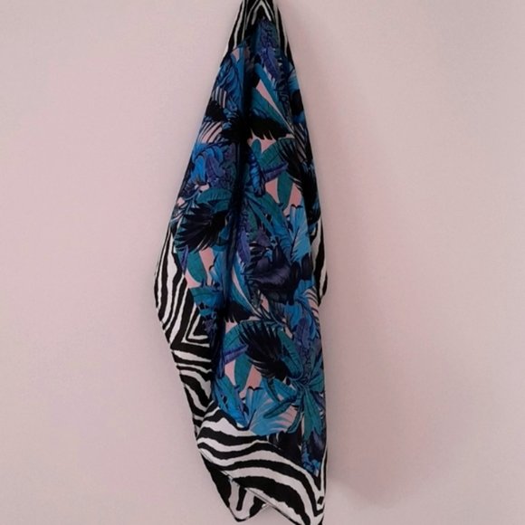 MIMCO Silk Tropical Resort Hawaiian Palm Zebra Print Square Scarf - Picture 3 of 8